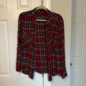 Lightweight plaid button down with snaps
